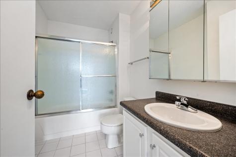 10 East Ontario Street Chicago IL 60611