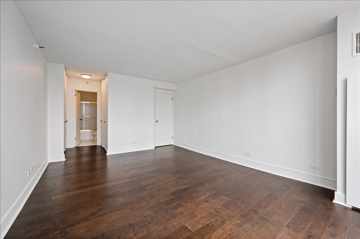 10 East Ontario Street Chicago IL 60611