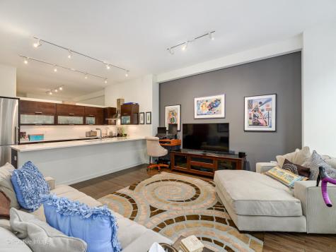6 North Michigan Avenue Chicago IL 60602