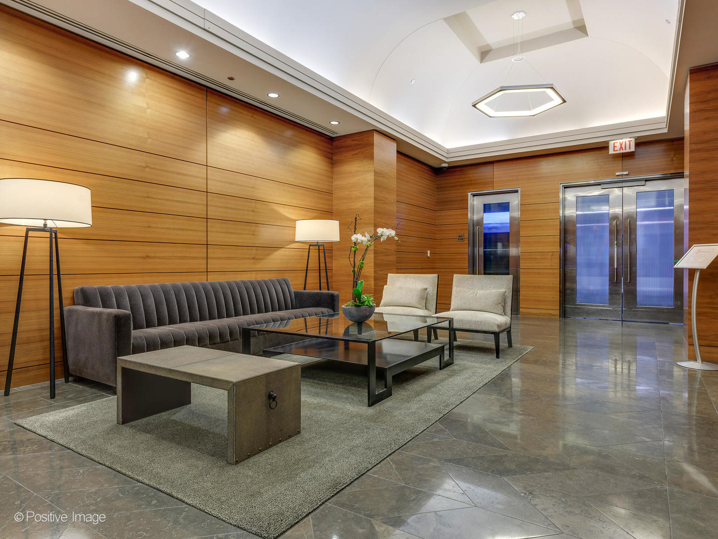 6 North Michigan Avenue Chicago IL 60602