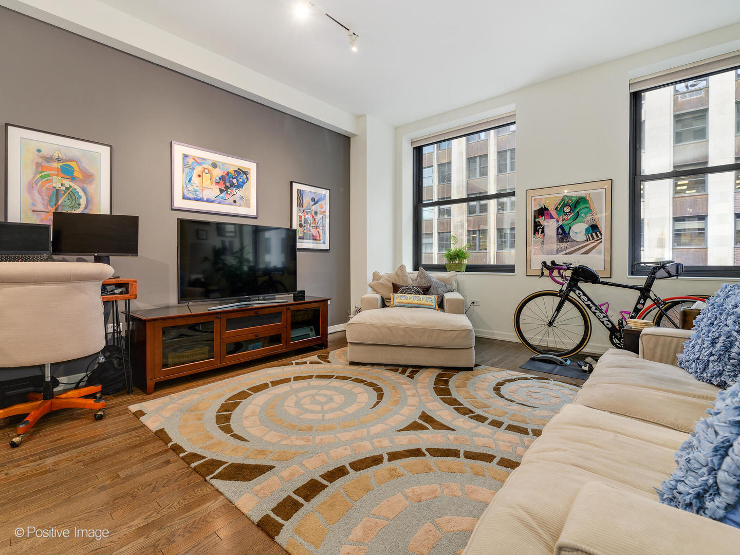 6 North Michigan Avenue Chicago IL 60602