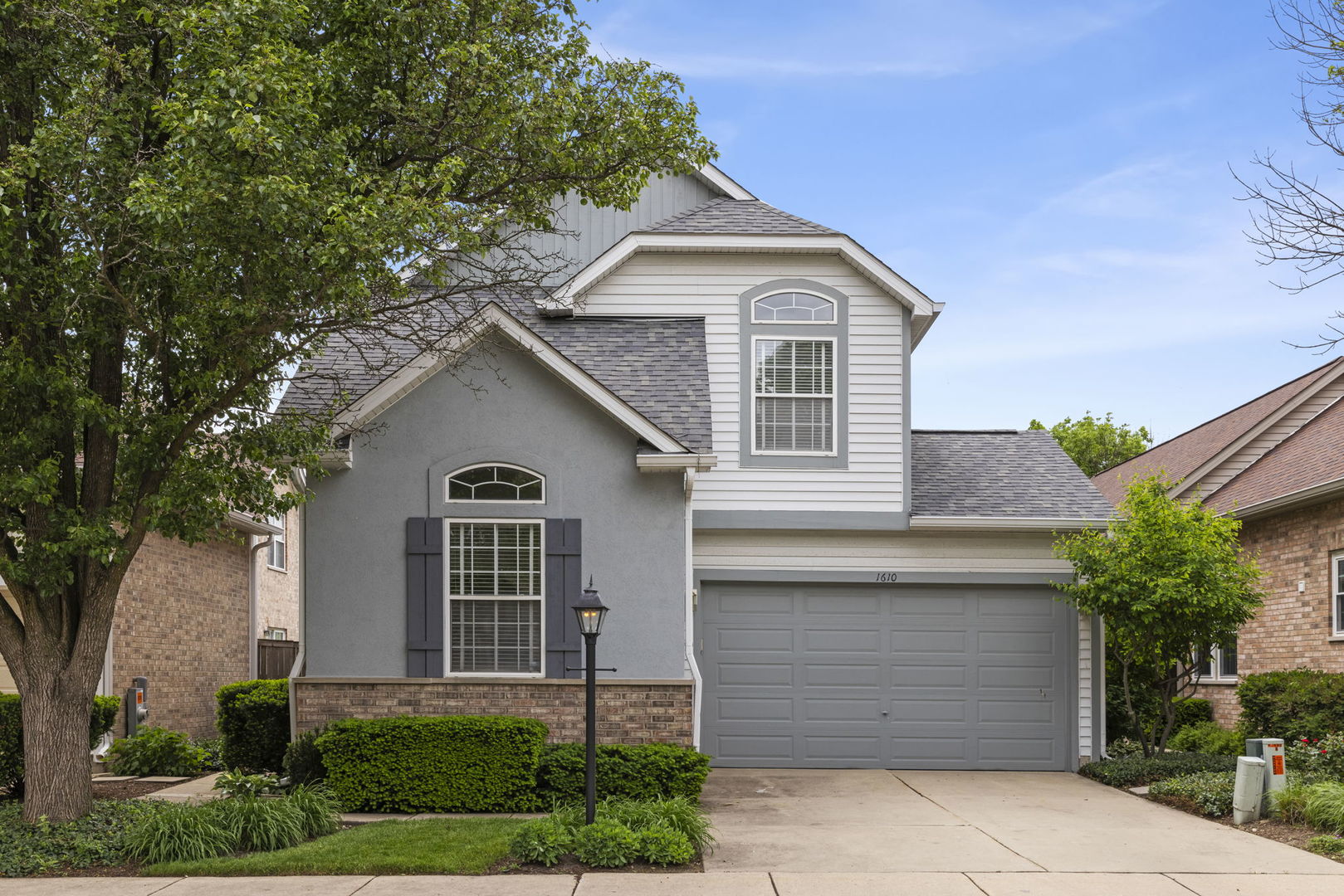 1610 Astor Avenue Oakbrook Terrace IL 60181