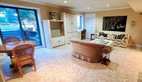 1210 Hawthorne Lane Hinsdale IL 60521
