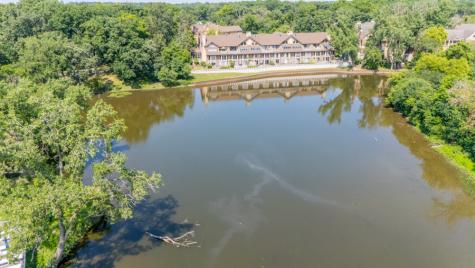 1210 Hawthorne Lane Hinsdale IL 60521
