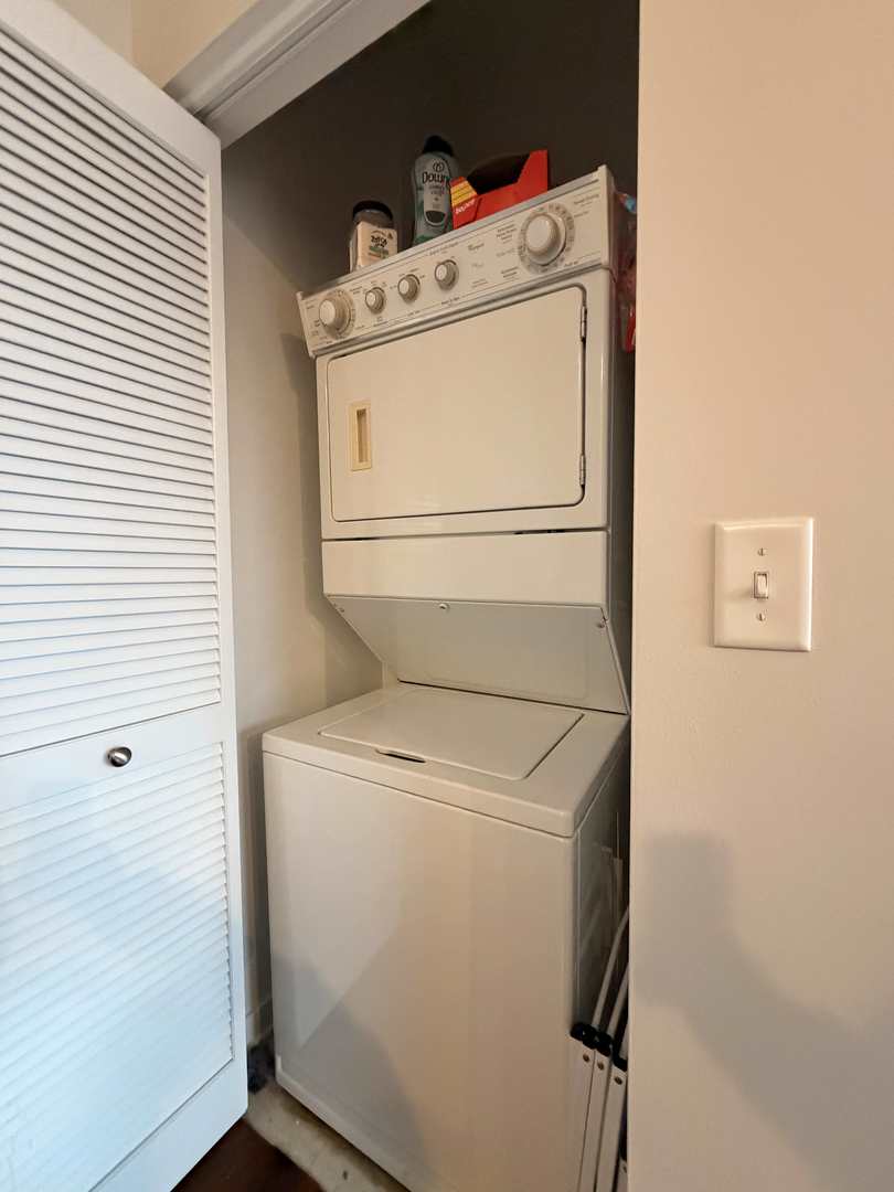 1228 West Monroe Street Chicago IL 60607