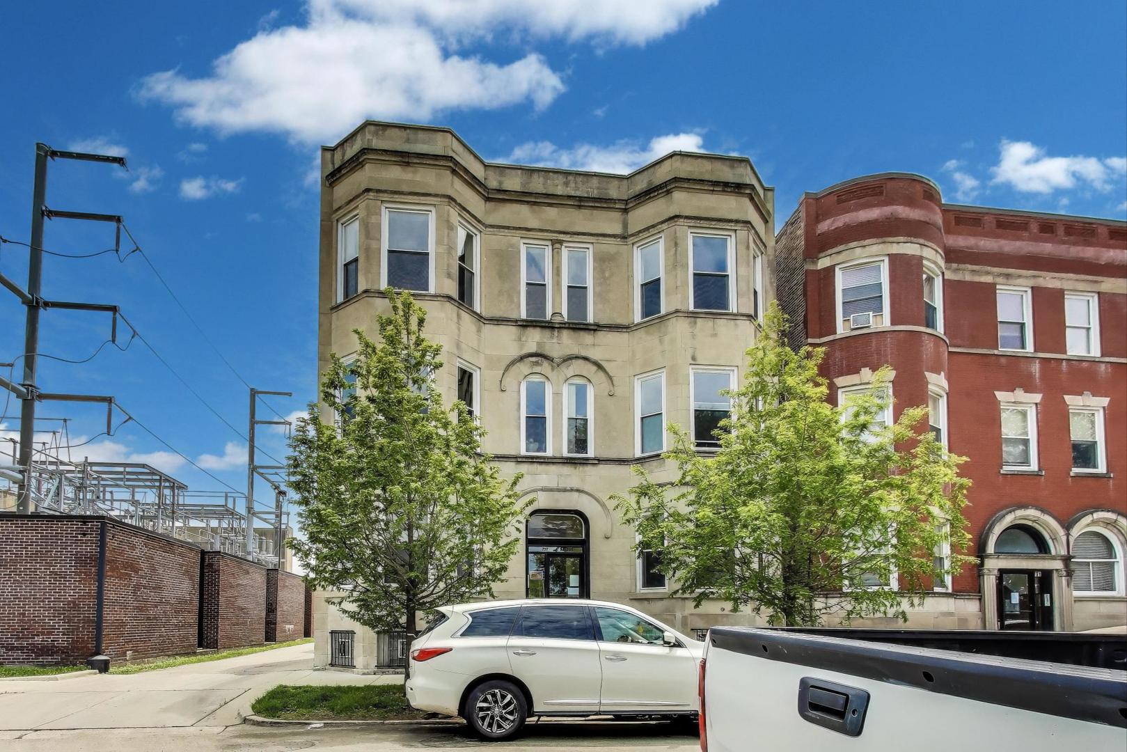 737 East 50th Street Chicago IL 60615