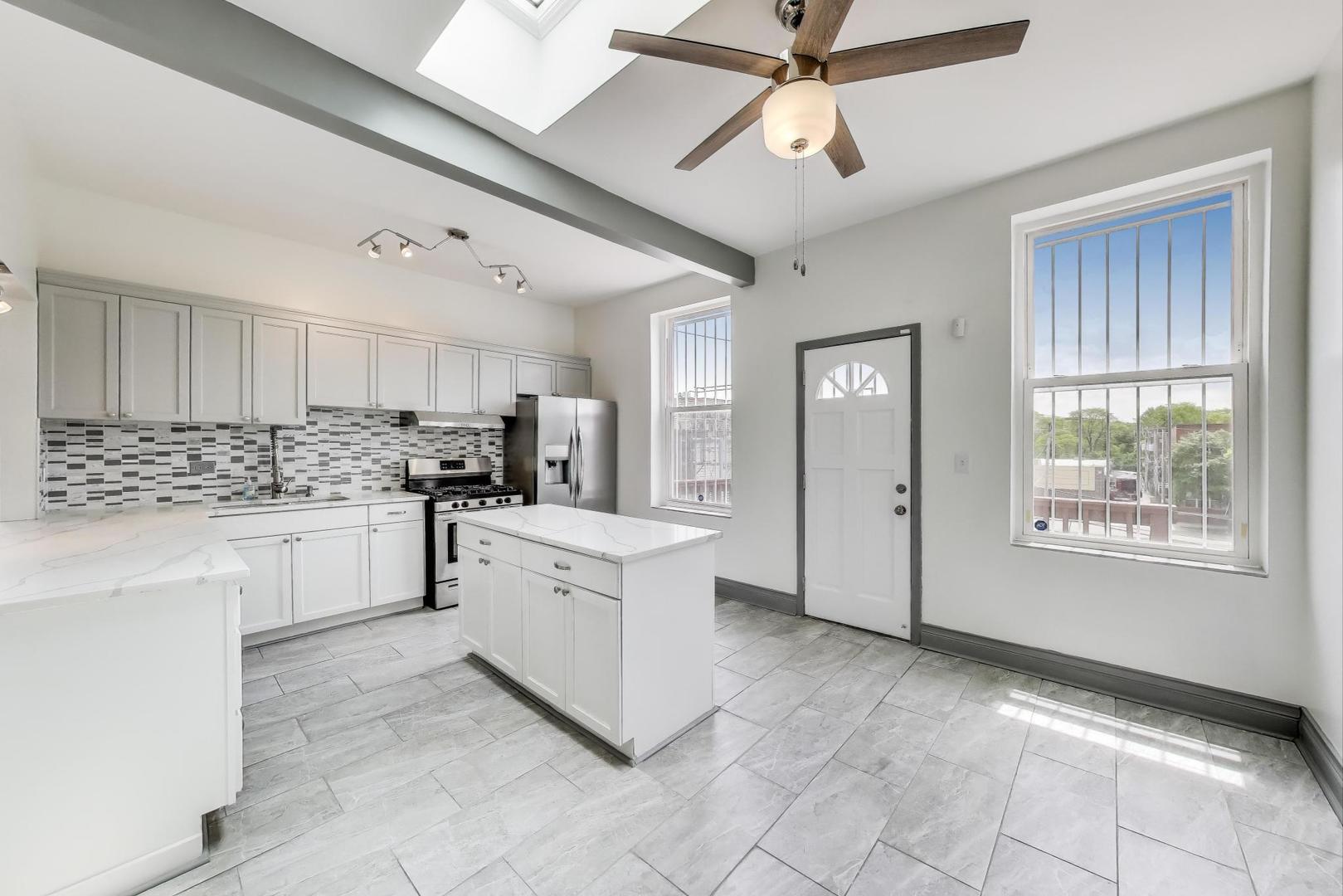737 East 50th Street Chicago IL 60615