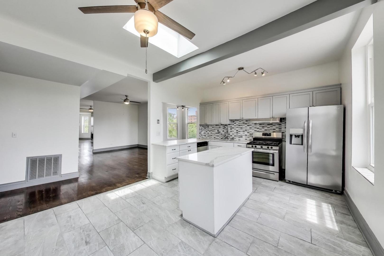 737 East 50th Street Chicago IL 60615