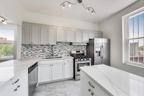 737 East 50th Street Chicago IL 60615