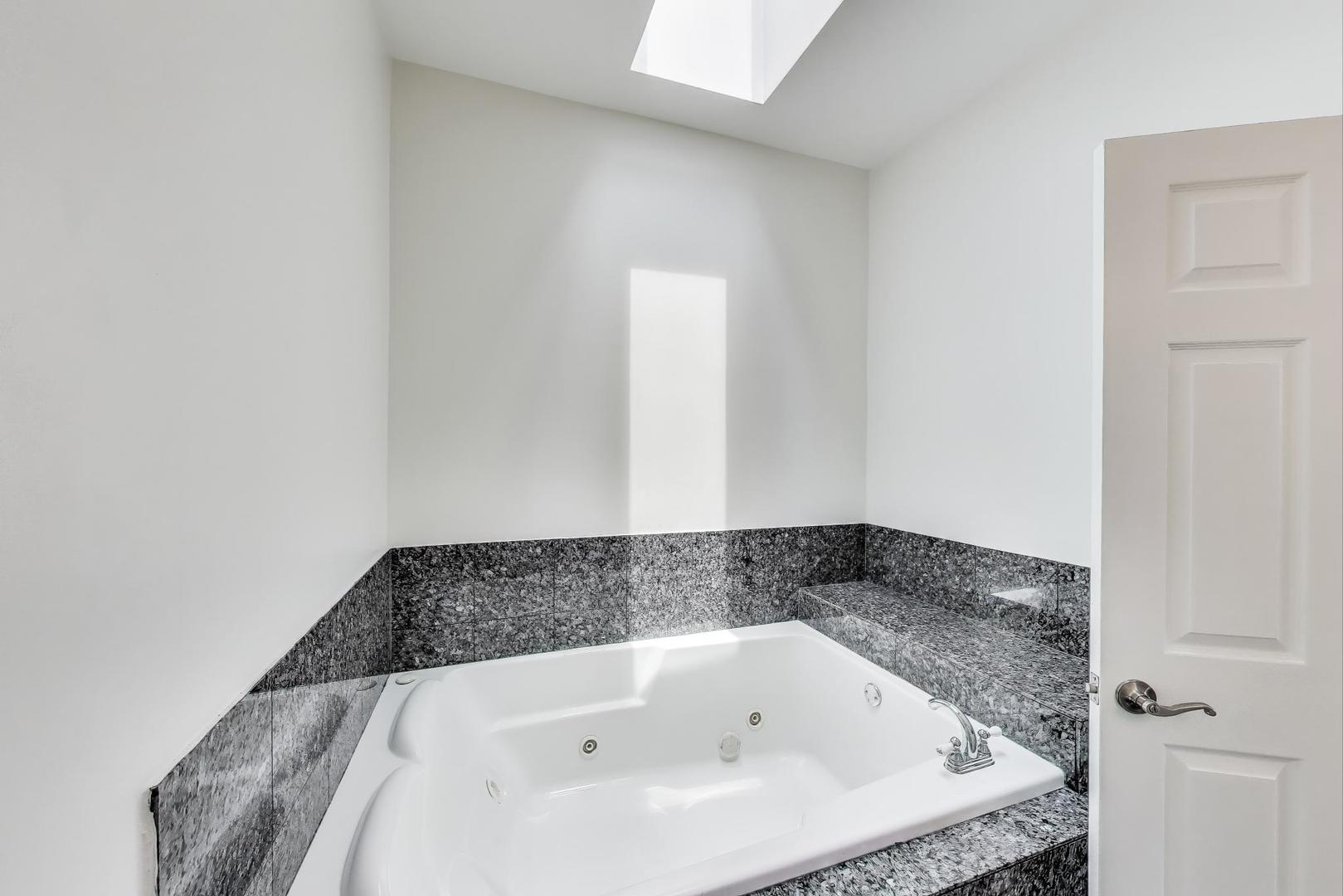 737 East 50th Street Chicago IL 60615