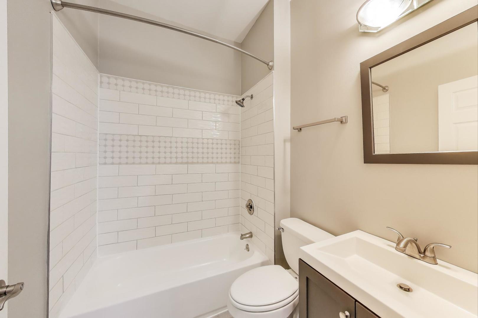 737 East 50th Street Chicago IL 60615