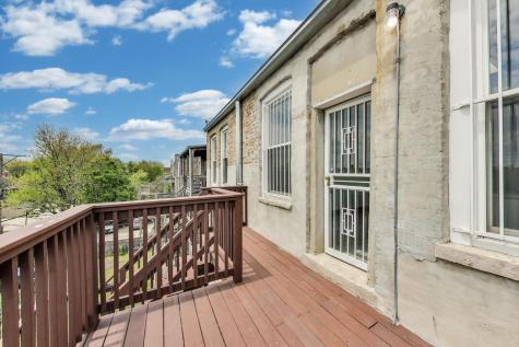 737 East 50th Street Chicago IL 60615