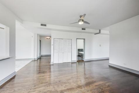 737 East 50th Street Chicago IL 60615