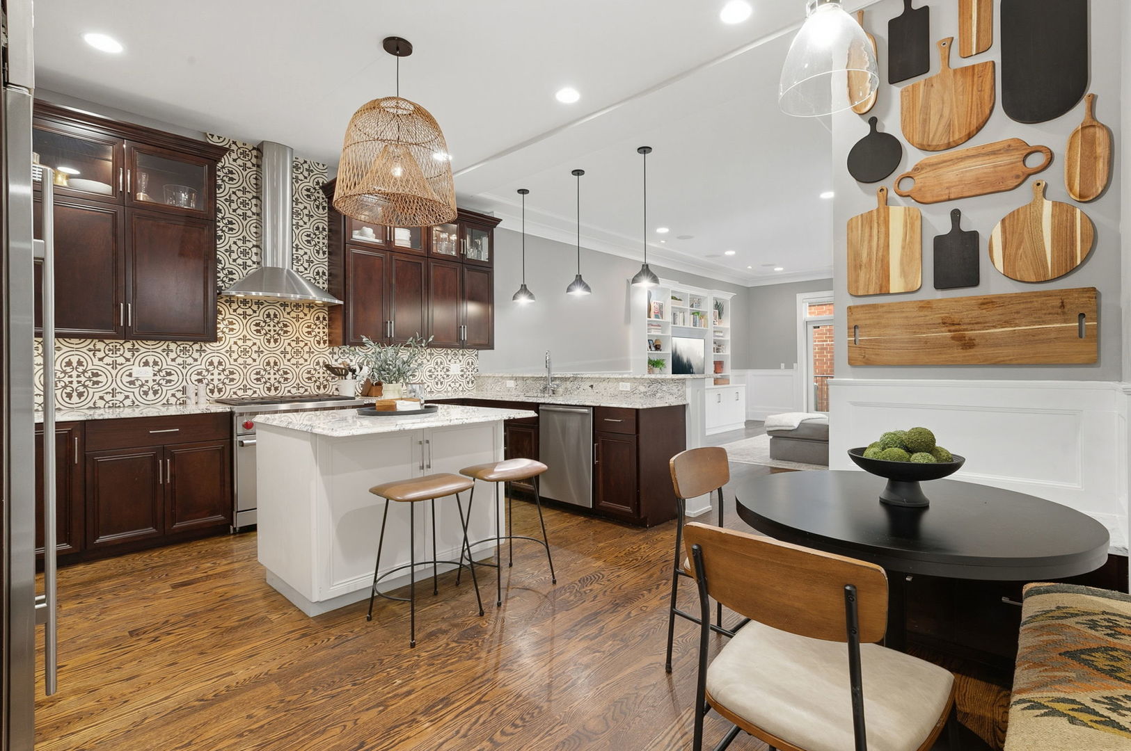 2717 North Racine Avenue Chicago IL 60614