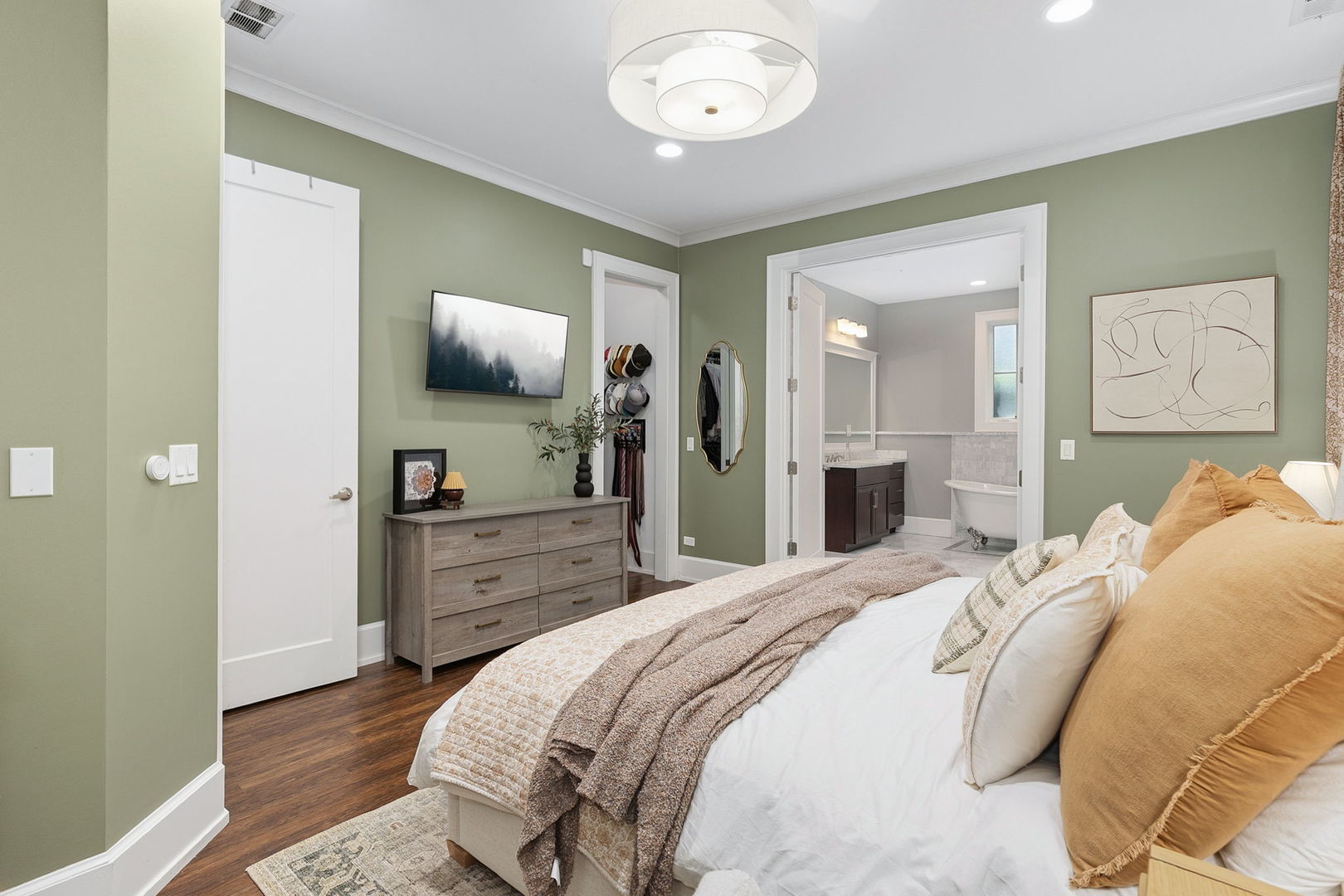 2717 North Racine Avenue Chicago IL 60614