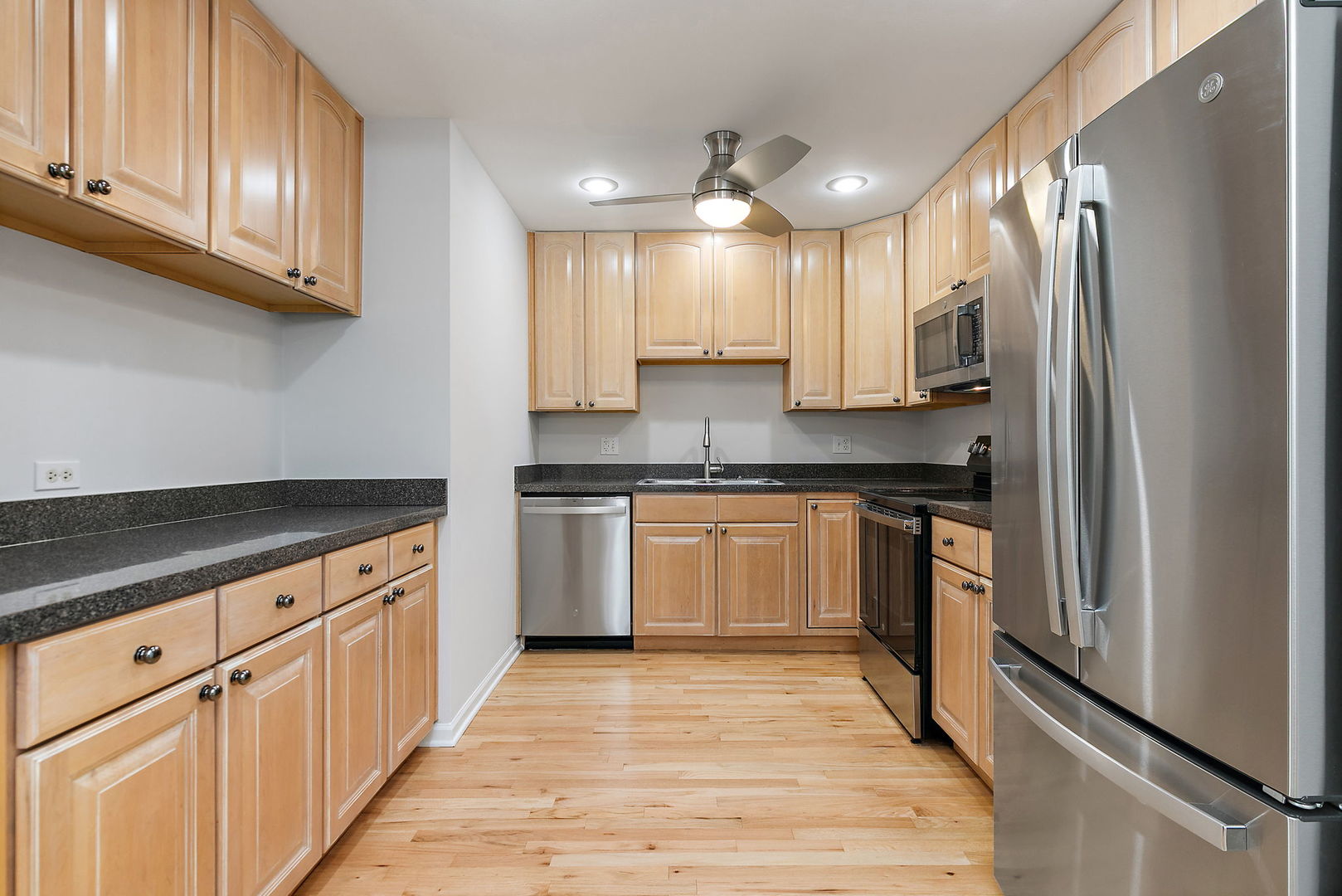 5400 Astor Lane Rolling Meadows IL 60008