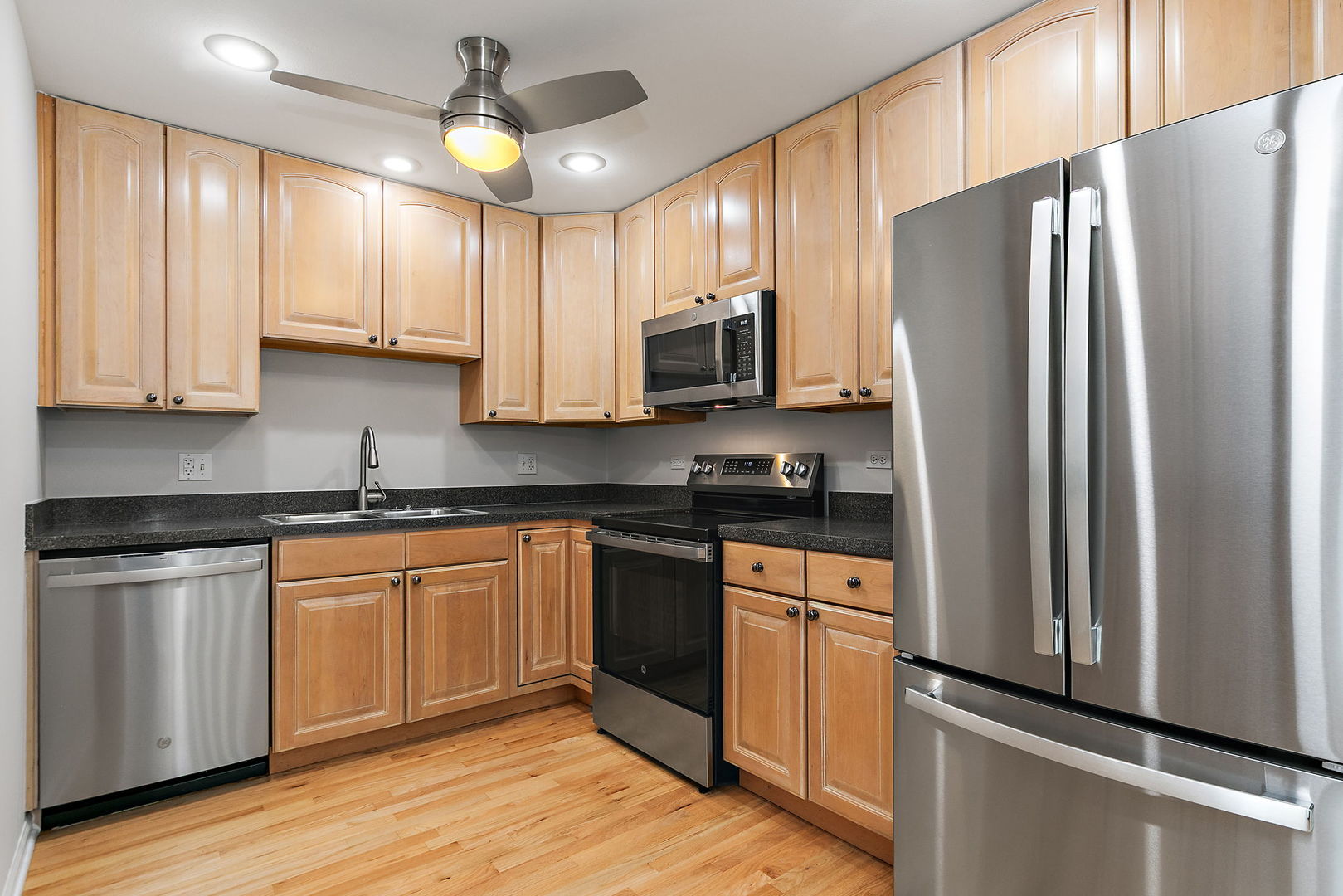 5400 Astor Lane Rolling Meadows IL 60008