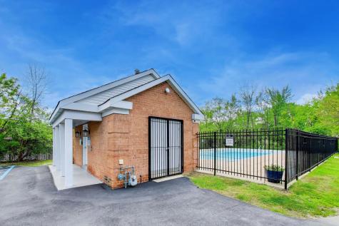 5400 Carriageway Drive Rolling Meadows IL 60008
