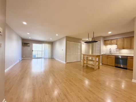 828 East Old Willow Road Prospect Heights IL 60070