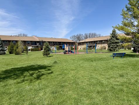 828 East Old Willow Road Prospect Heights IL 60070
