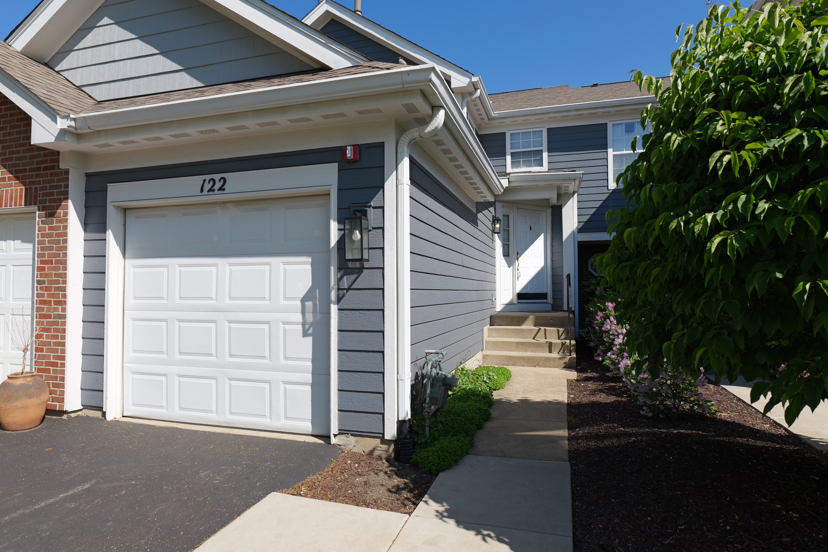 122 Kennebunk Court Glendale Heights IL 60139