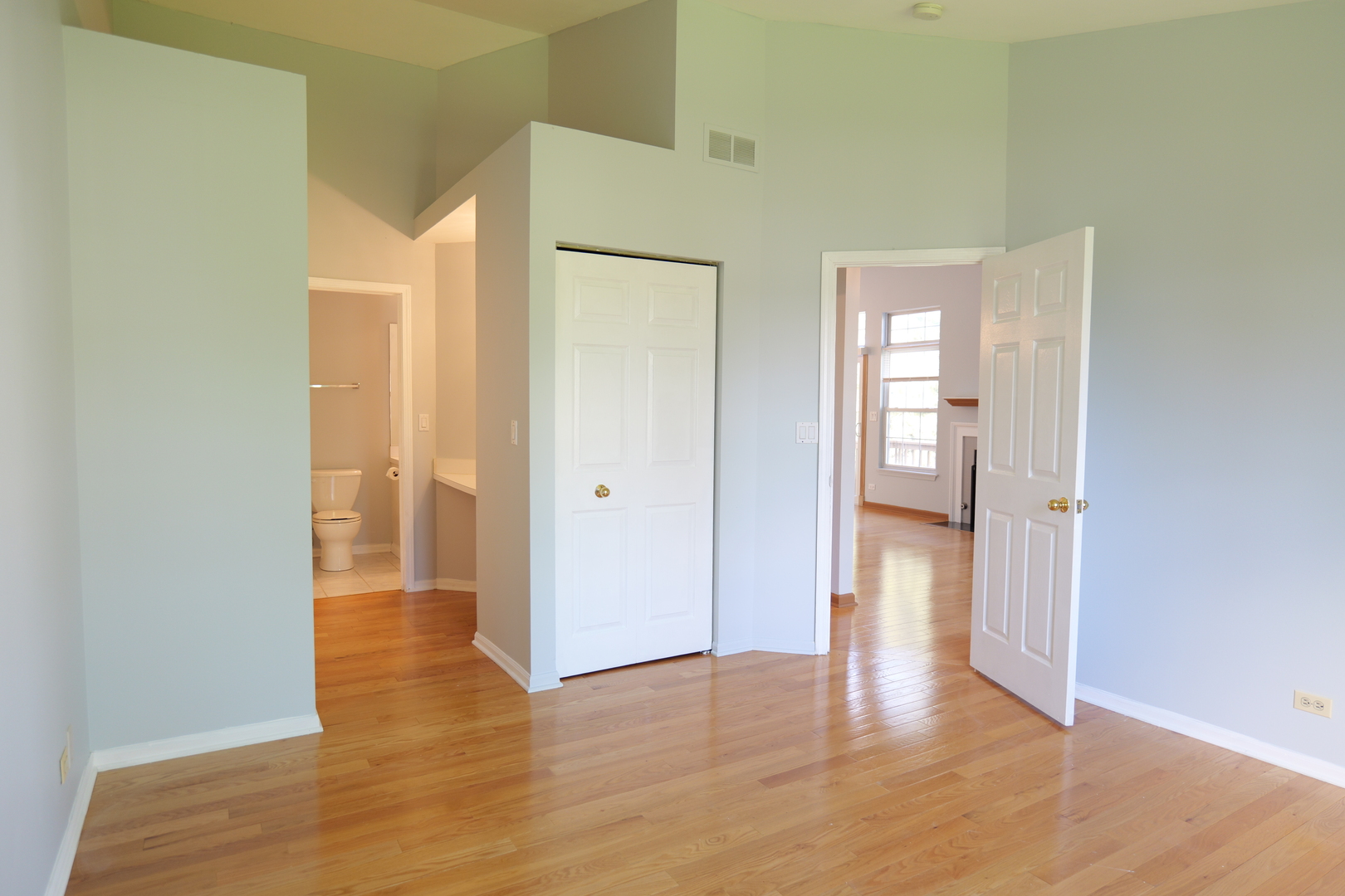 122 Kennebunk Court Glendale Heights IL 60139