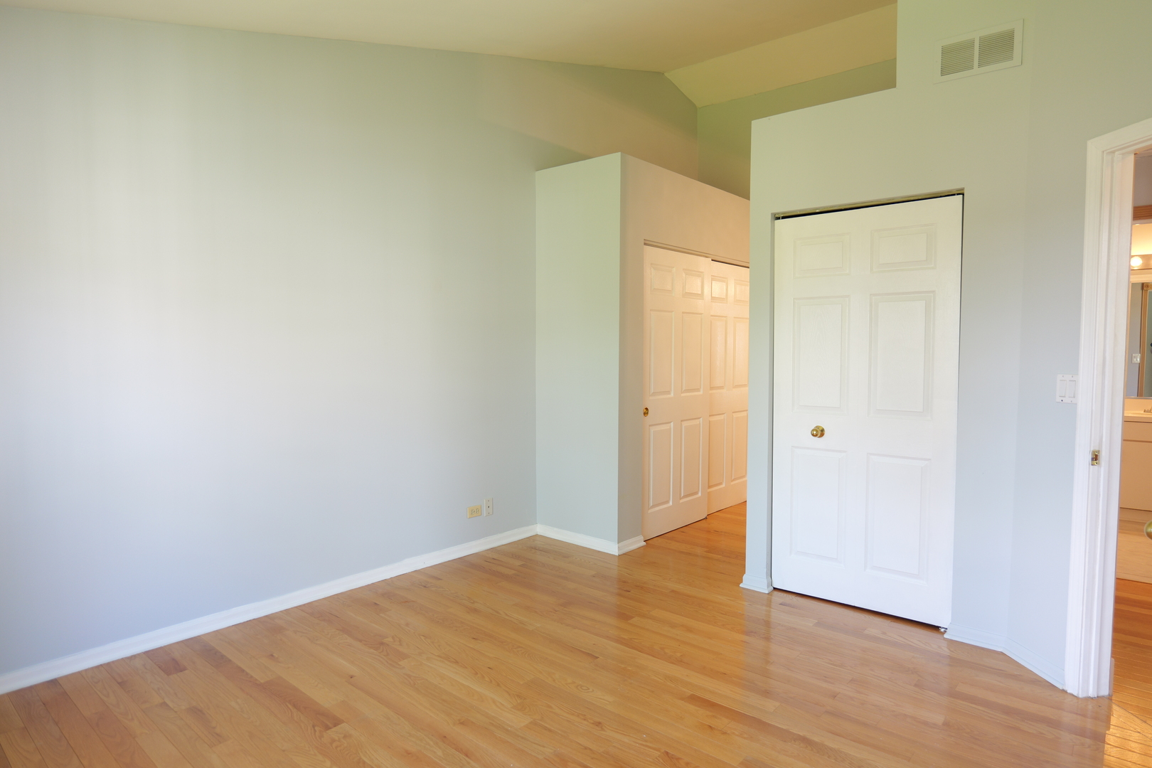 122 Kennebunk Court Glendale Heights IL 60139