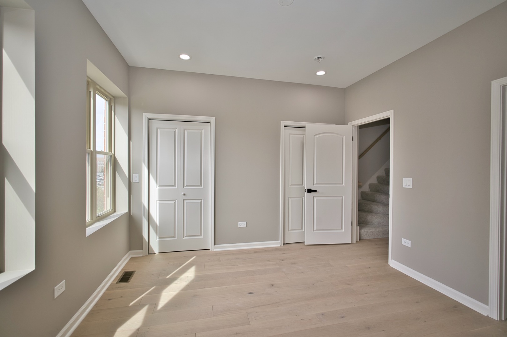 350 East Eastgate Place Chicago IL 60616