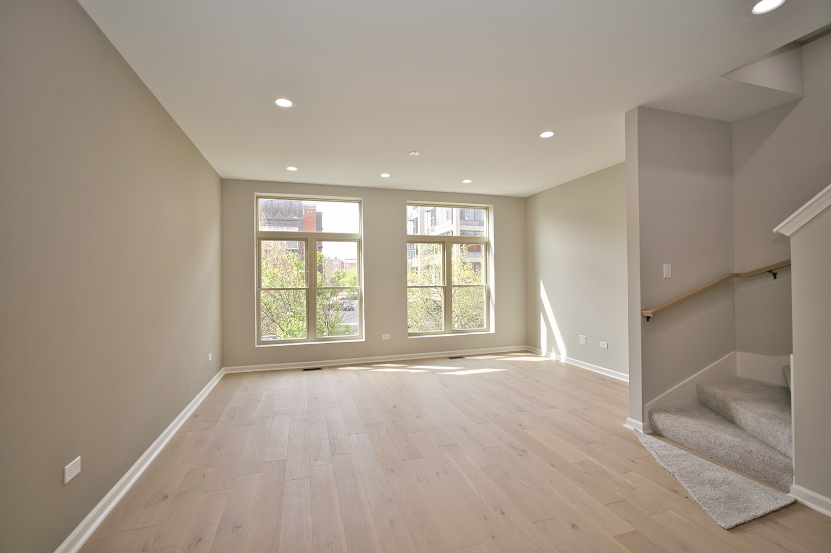 350 East Eastgate Place Chicago IL 60616