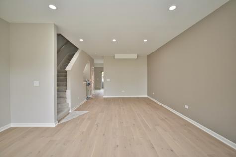 350 East Eastgate Place Chicago IL 60616