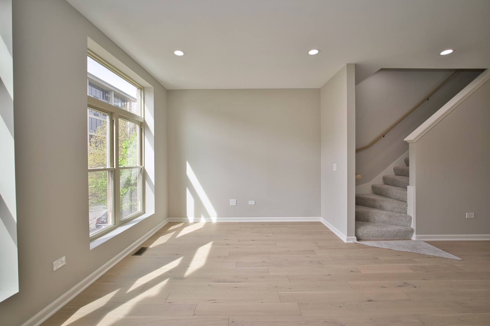 350 East Eastgate Place Chicago IL 60616