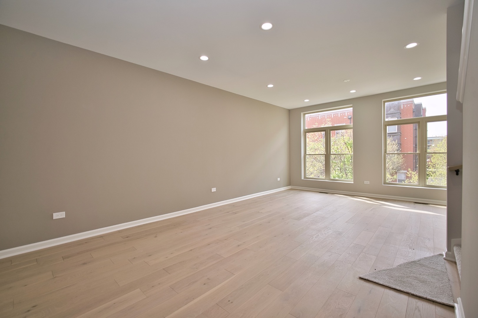 350 East Eastgate Place Chicago IL 60616