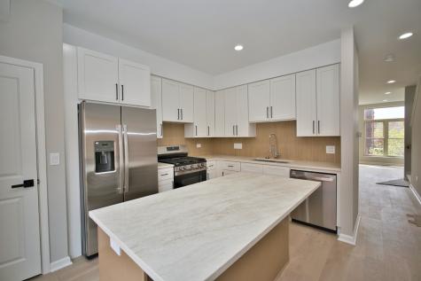 350 East Eastgate Place Chicago IL 60616