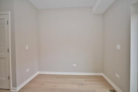 350 East Eastgate Place Chicago IL 60616