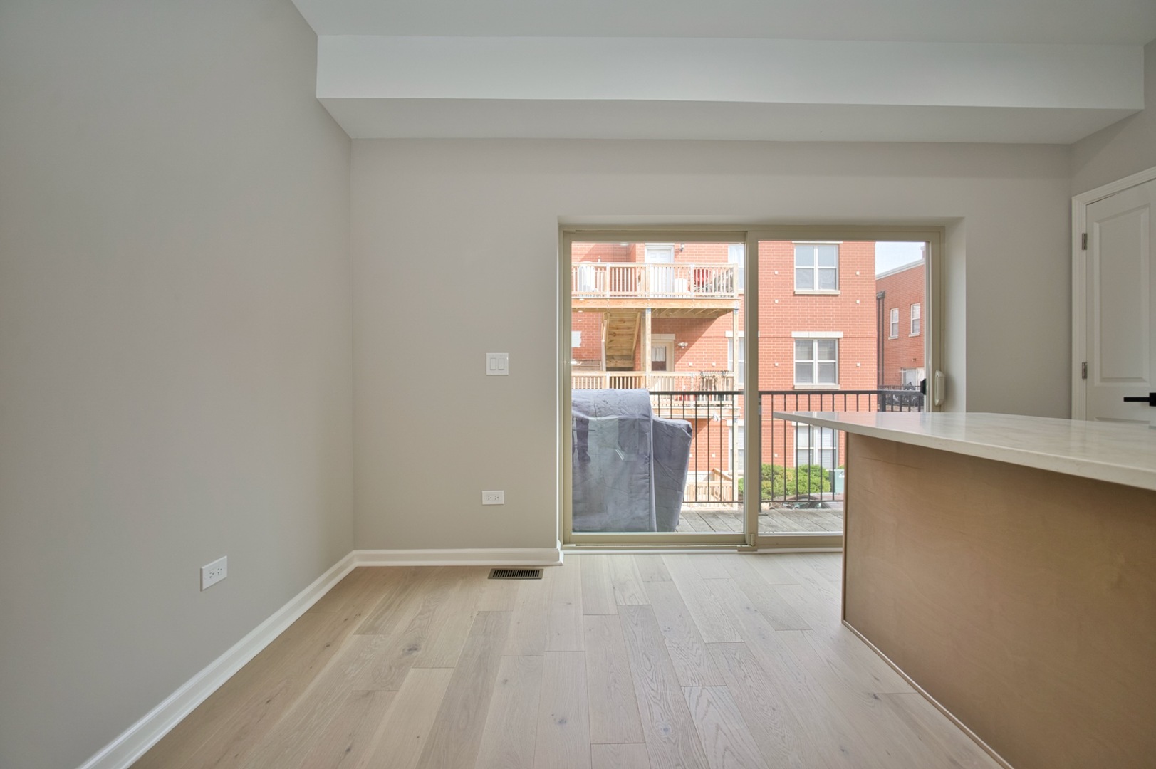 350 East Eastgate Place Chicago IL 60616