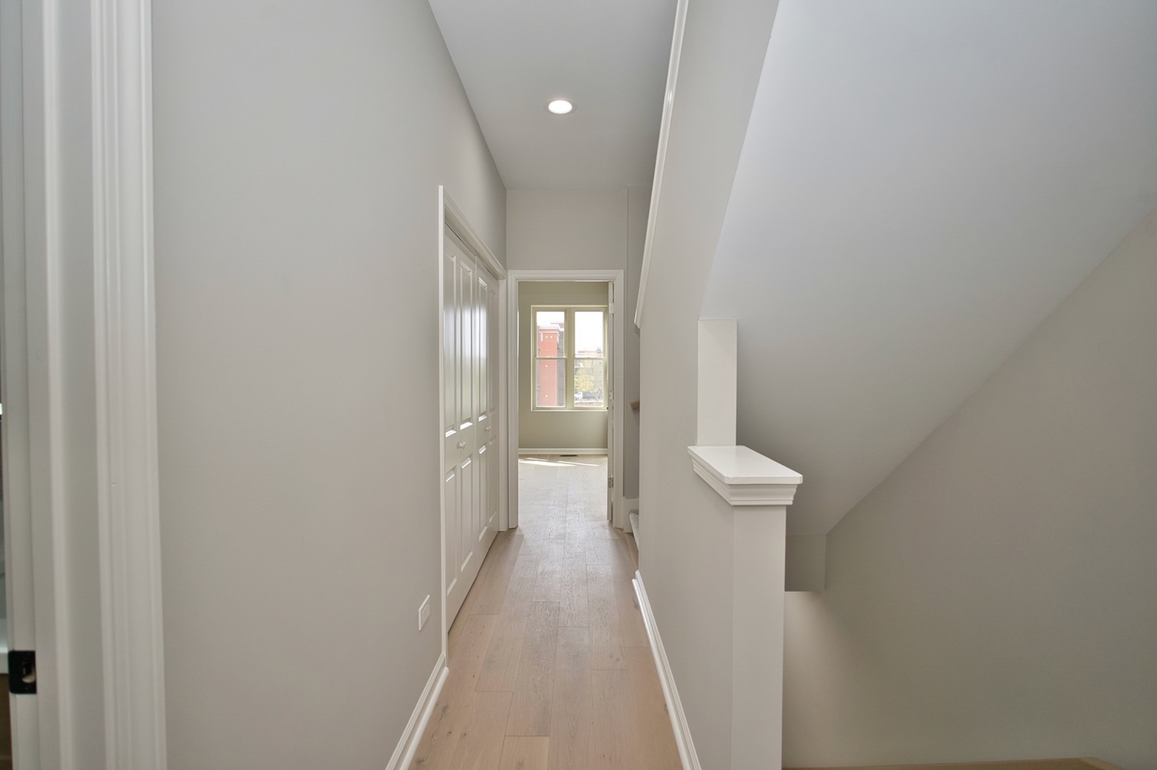 350 East Eastgate Place Chicago IL 60616