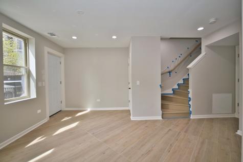 350 East Eastgate Place Chicago IL 60616