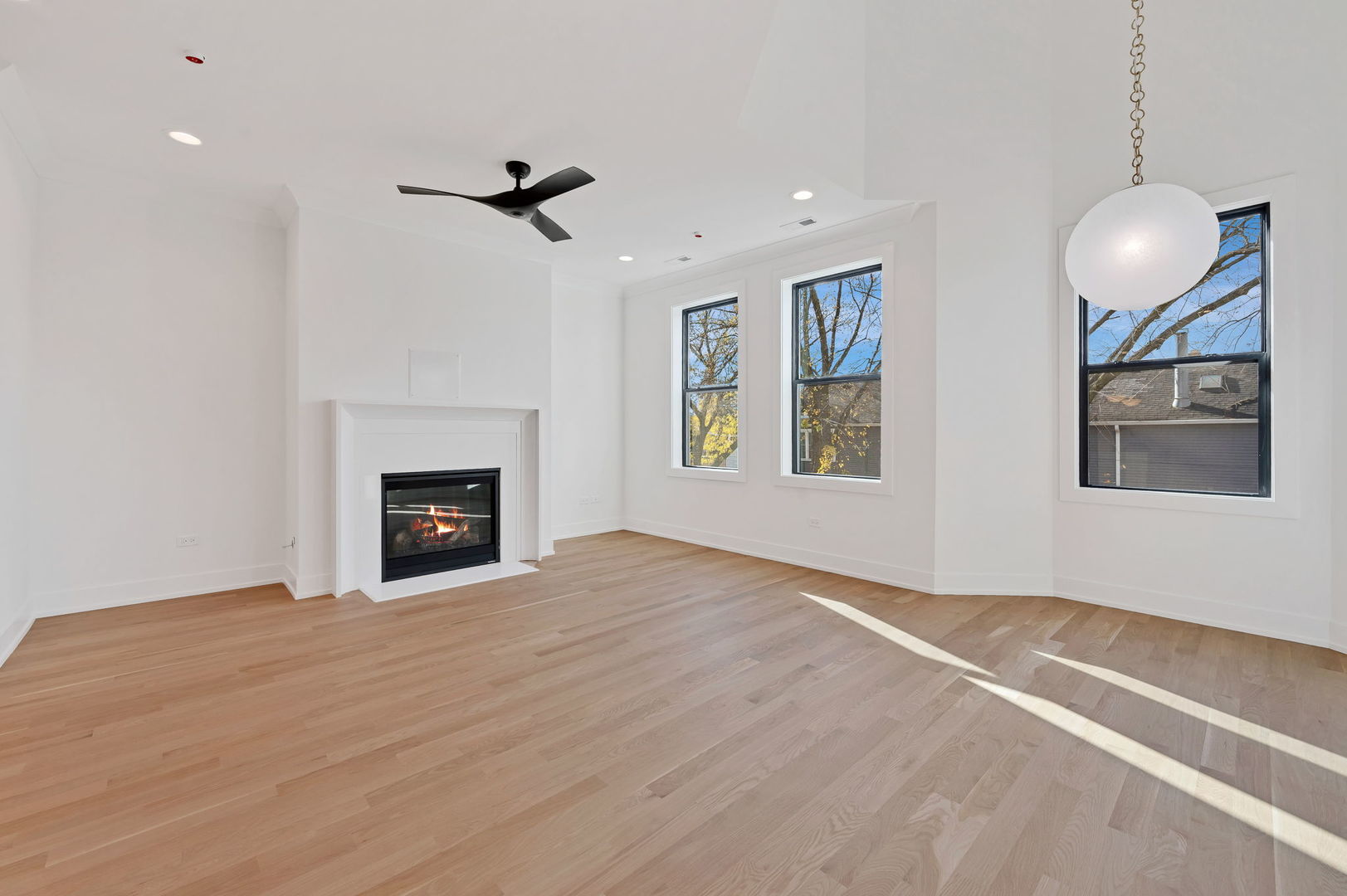 1404 West George Street Chicago IL 60657