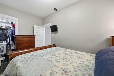 1929 West Irving Park Road Chicago IL 60613