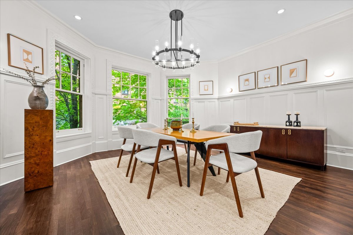 1201 North Astor Street Chicago IL 60610