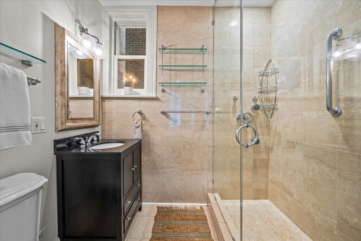 1201 North Astor Street Chicago IL 60610