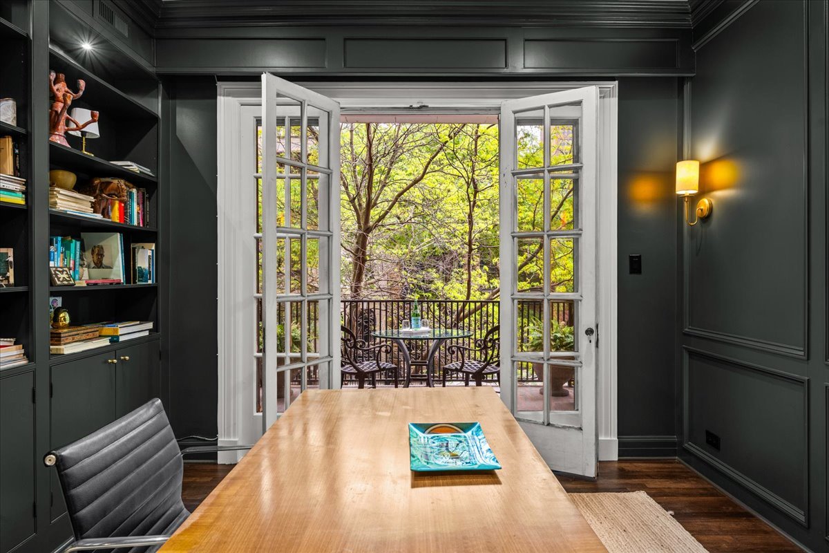1201 North Astor Street Chicago IL 60610