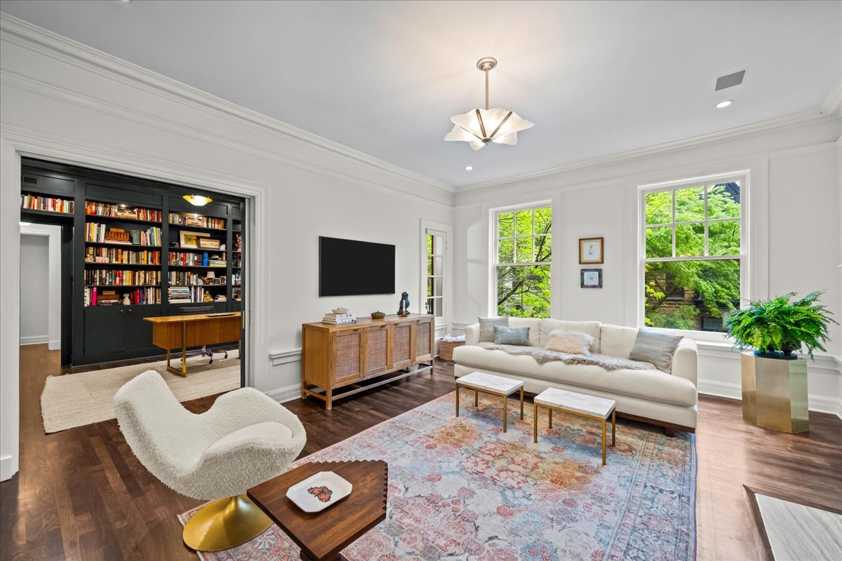 1201 North Astor Street Chicago IL 60610