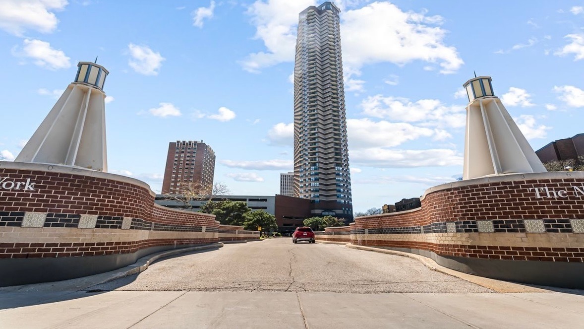 3660 North Lake Shore Drive Chicago IL 60613