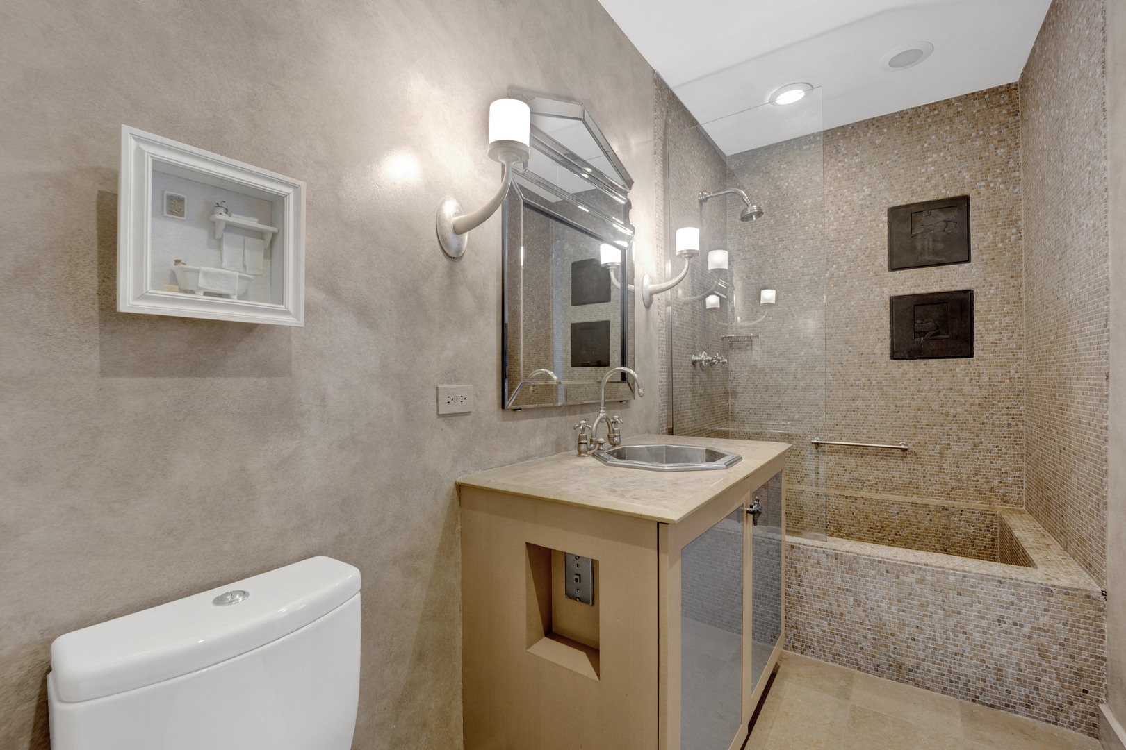55 West Delaware Place Chicago IL 60610