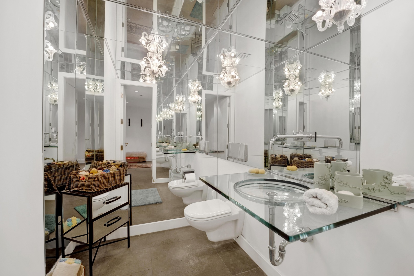 55 West Delaware Place Chicago IL 60610