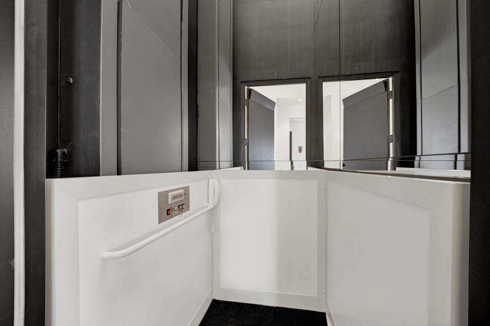 55 West Delaware Place Chicago IL 60610