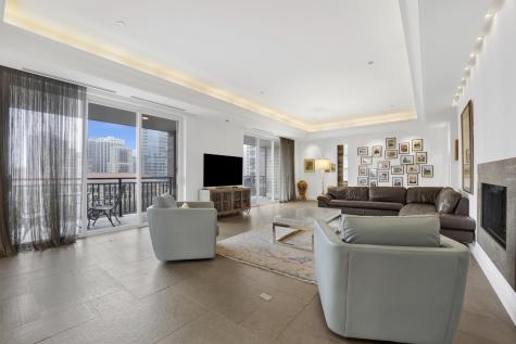55 West Delaware Place Chicago IL 60610