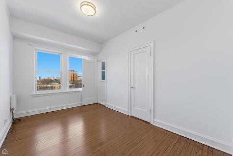5715 South Kenwood Avenue Chicago IL 60637
