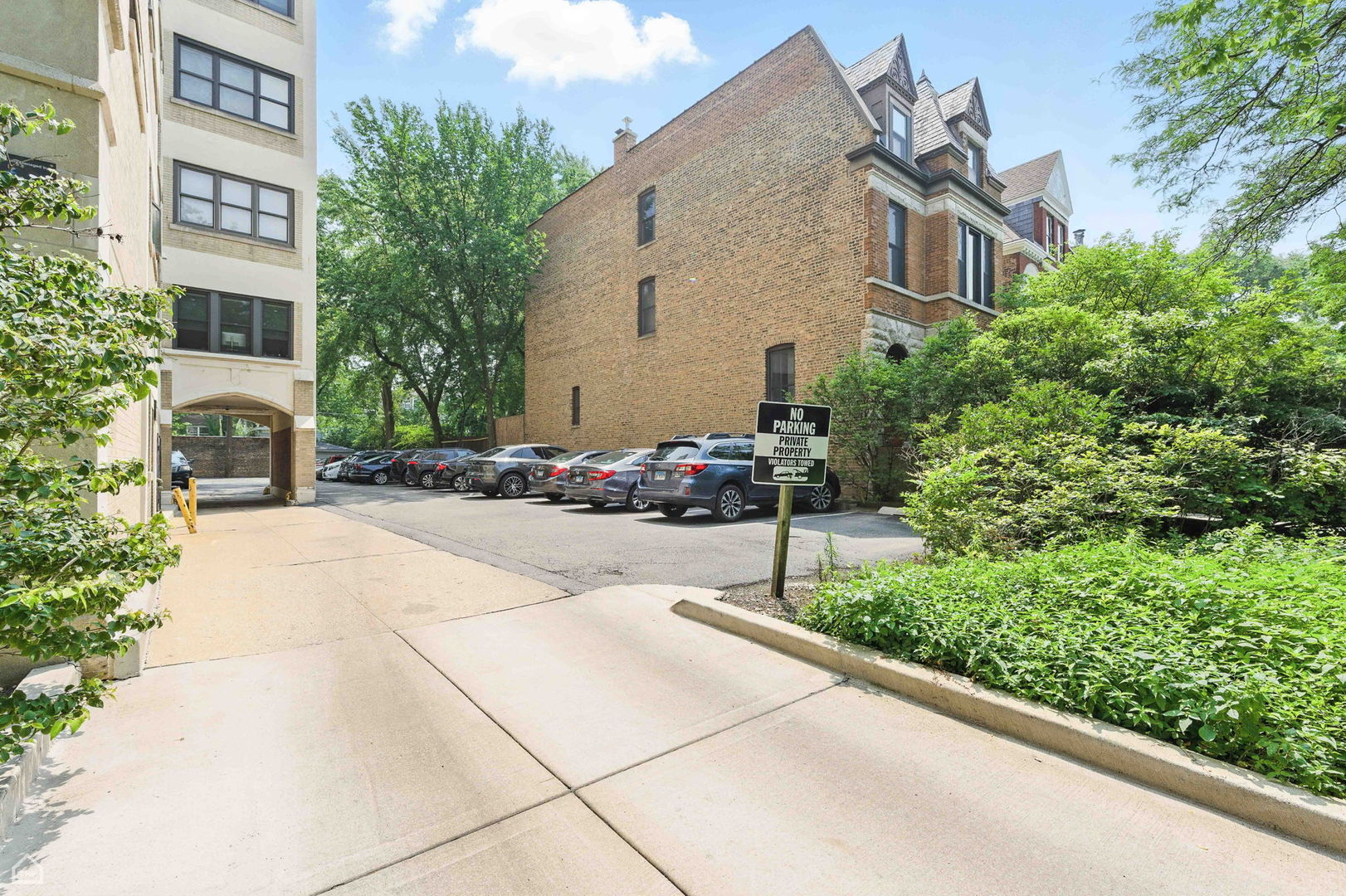5715 South Kenwood Avenue Chicago IL 60637
